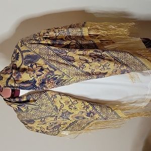 Sam Hilu Shawl